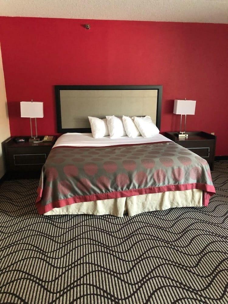 Holiday Inn Indianapolis - Airport Area N By Ihg Exteriör bild