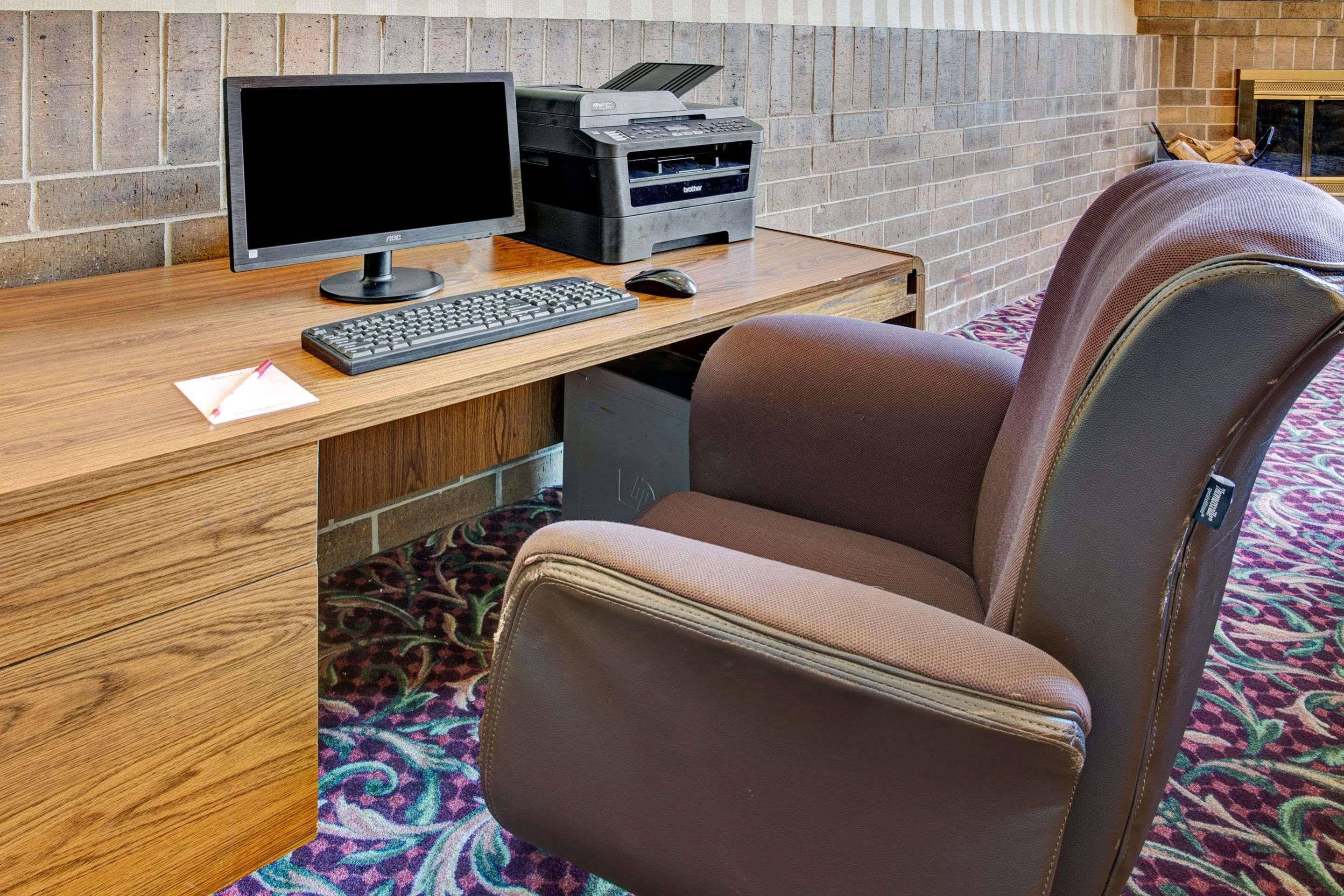 Holiday Inn Indianapolis - Airport Area N By Ihg Exteriör bild