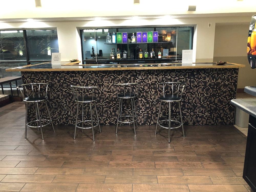 Holiday Inn Indianapolis - Airport Area N By Ihg Exteriör bild