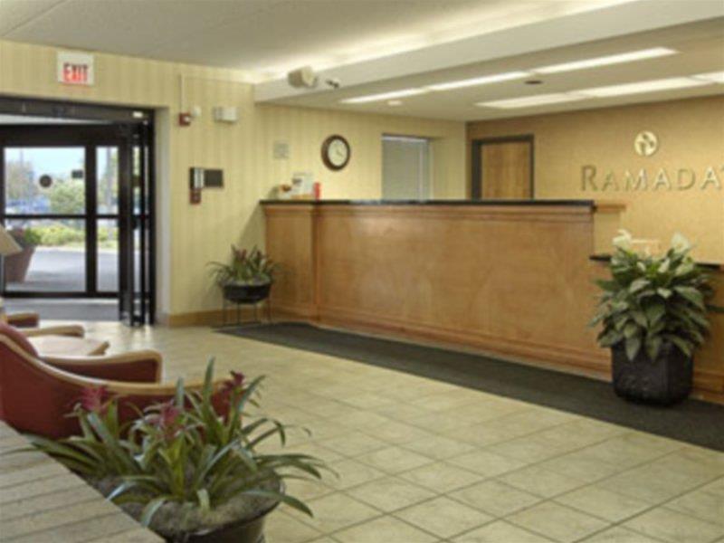 Holiday Inn Indianapolis - Airport Area N By Ihg Exteriör bild